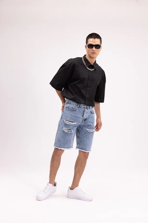 Erkek Mavi Yırtık Detaylı Bermuda Denim Şort