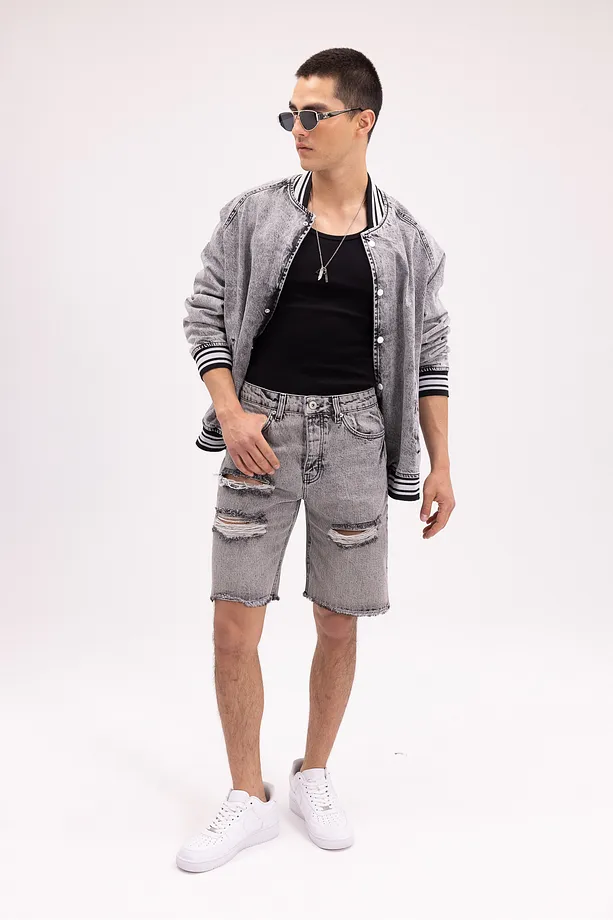 Erkek Gri Yırtık Detaylı Bermuda Denim Şort